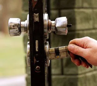 Lock Key Store Arlington, TX 817-357-4844 - 13-Re-Key-Locks